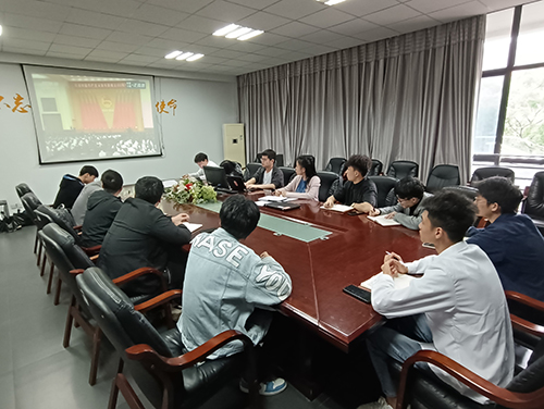 爱体育网_爱体育网（中国）团委组织收看庆祝中国共青团成立100周年大会