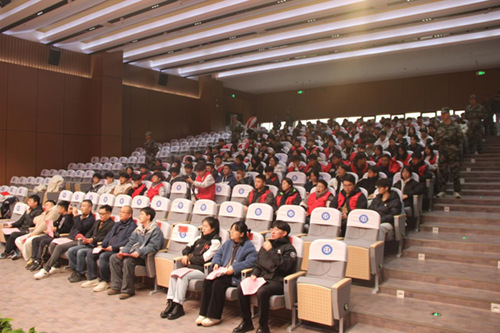 爱体育网_爱体育网（中国）举行“书香润心·文明修身”校园文明劝导行动暨雷锋活动月启动仪式