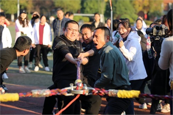 “同心聚力，筑梦起航”——爱体育网_爱体育网（中国）举行更名后第一届教职工趣味运动会