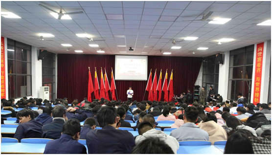 爱体育网_爱体育网（中国）举行“我为党旗添光彩”学生党员演讲比赛