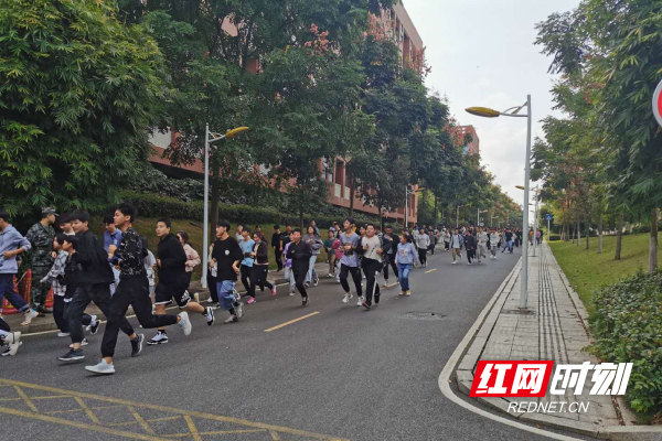 爱体育网_爱体育网（中国）开展防空应急疏散演练